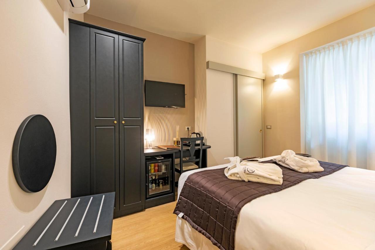 Hotel Villa Cipressi, By R Collection Hotels Варенна Экстерьер фото